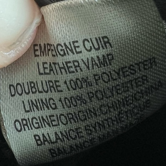 Blondo Noa Waterproof White/Grey Snake Embossed Leather Bootie Size 8 Like New - Picture 12 of 14